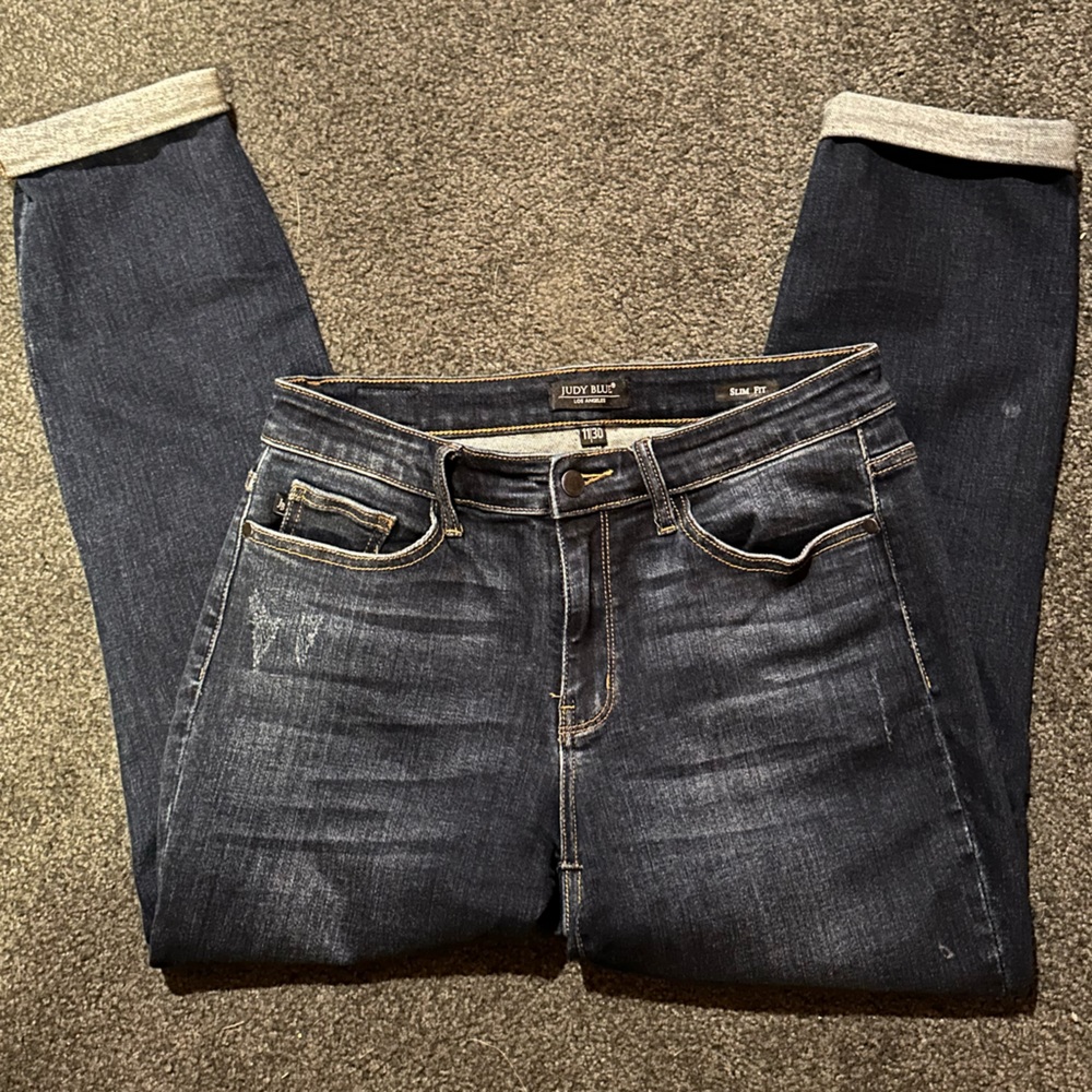 Judy Blue women’s size 11 jeans, slim fit, cropped and slightly distressed.